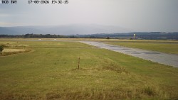 Pojezdová dráha, Runway