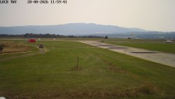 Pojezdová dráha, Runway