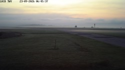 Pojezdová dráha, Runway