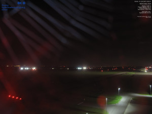 Letišti Ostrava Mošnov - Runway - 20.9.2025 v 02:15