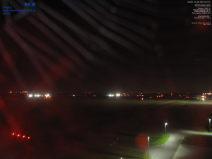 Letišti Ostrava Mošnov - Runway - 20.9.2025 v 02:30