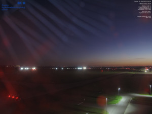 Letišti Ostrava Mošnov - Runway - 20.9.2025 v 05:45