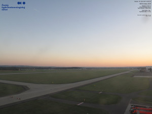 Letišti Ostrava Mošnov - Runway - 20.9.2025 v 06:45