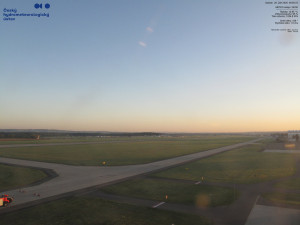 Letišti Ostrava Mošnov - Runway - 20.9.2025 v 07:00