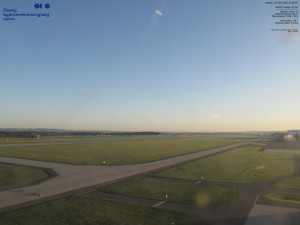 Letišti Ostrava Mošnov - Runway - 20.9.2025 v 07:15