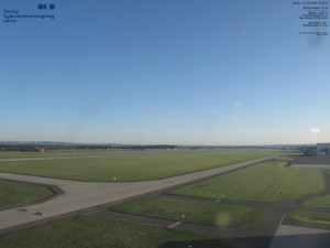 Letišti Ostrava Mošnov - Runway - 20.9.2025 v 07:45