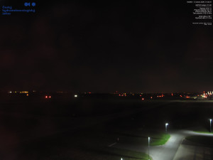 Letišti Ostrava Mošnov - Runway - 5.4.2026 v 01:45 Letišti Ostrava Mošnov - Runway - 5.4.2026 v 01:45