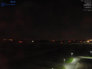 Letišti Ostrava Mošnov - Runway - 5.4.2026 v 03:45 Letišti Ostrava Mošnov - Runway - 5.4.2026 v 03:45