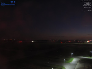 Letišti Ostrava Mošnov - Runway - 5.4.2026 v 05:15