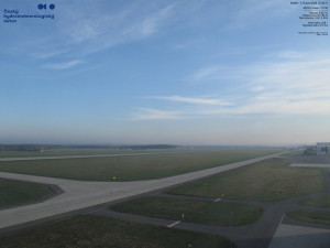 Letišti Ostrava Mošnov - Runway - 5.4.2026 v 07:45 Letišti Ostrava Mošnov - Runway - 5.4.2026 v 07:45