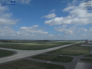 Letišti Ostrava Mošnov - Runway - 5.4.2026 v 11:00