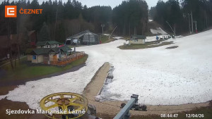 Skiareál Mariánky - Dolní stanice lanovky - 12.4.2026 v 08:45