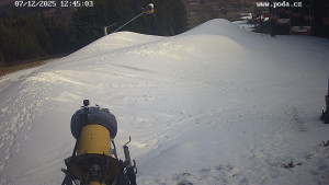 Ski snowpark Harusův kopec - Harusák - Sjezdovka - 7.12.2025 v 12:45 Ski snowpark Harusův kopec - Harusák - Sjezdovka - 7.12.2025 v 12:45