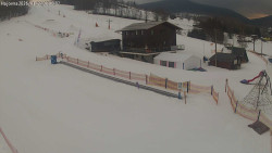 Lyžařská škola a dětské hřiště