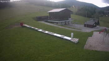Skischule und Kinderspielplatz