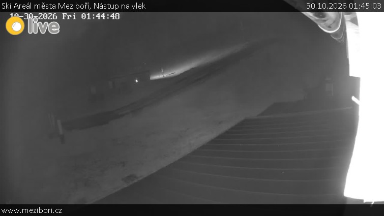 Skigebiet der Stadt Meziboří - Einstieg am Lift - 30.10.2026 v 01:45