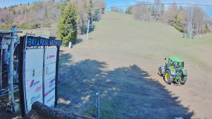 Ski areál Mezihoří Chomutov - Velká sjezdovka - 9.4.2026 v 13:33