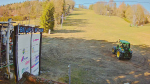 Ski areál Mezihoří Chomutov - Velká sjezdovka - 9.4.2026 v 16:32