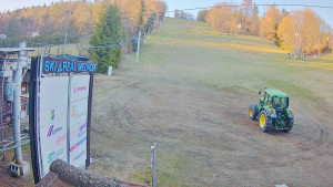 Ski areál Mezihoří Chomutov - Velká sjezdovka - 9.4.2026 v 19:02