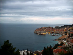 Staré město, přístav