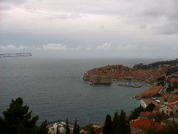 Staré město, přístav