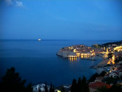 Staré město, přístav