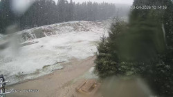 Protržená přehrada