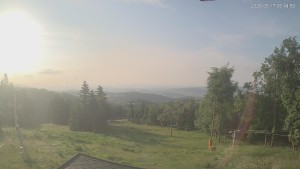 Skigebiet Alšovka – Měděnec - Oberer Teil der Skipisten - 17.6.2026 v 06:45 Skigebiet Alšovka – Měděnec - Oberer Teil der Skipisten - 17.6.2026 v 06:45