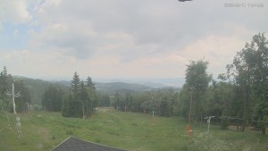 Skigebiet Alšovka – Měděnec - Oberer Teil der Skipisten - 17.6.2026 v 11:45 Skigebiet Alšovka – Měděnec - Oberer Teil der Skipisten - 17.6.2026 v 11:45