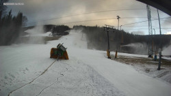 Sjezdovka K Snowparku